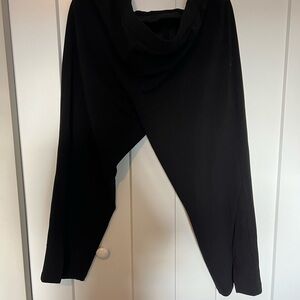 Black Vince Camuto pants